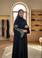 "طقم عباية "ملكة الليل